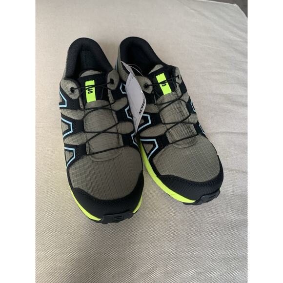 Salomon Speedcross Juniors Sz US 6 Waterproof Hiking Trail Running Outdoors - Picture 1 of 6